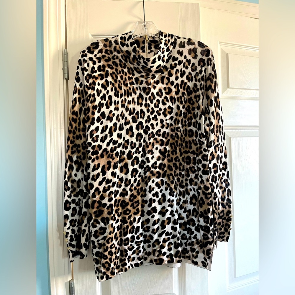 Chicos turtleneck animal print top, long sleeve knit.